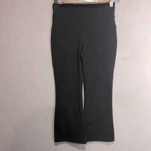 Lysse gray capri leggings size small